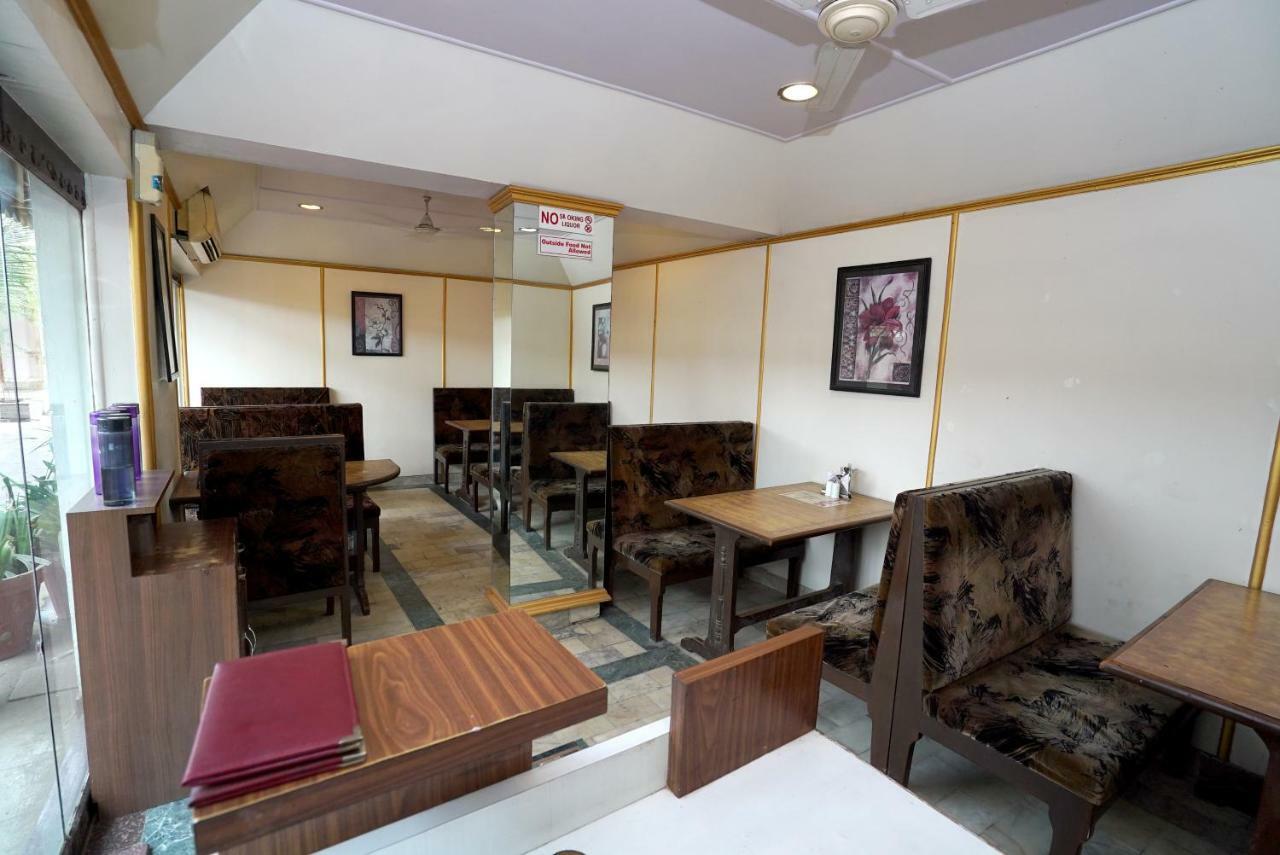 Hotel Royal Ahmedabad Exterior photo